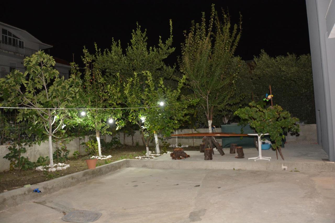 Mico's * Vlorë